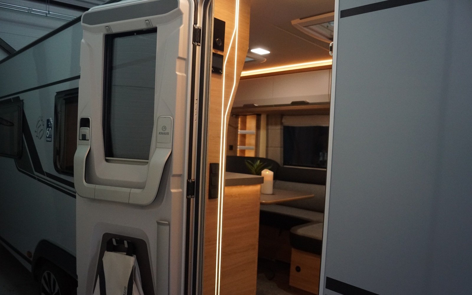 Caravane Knaus SÜDWIND 650 PXB – Image 22