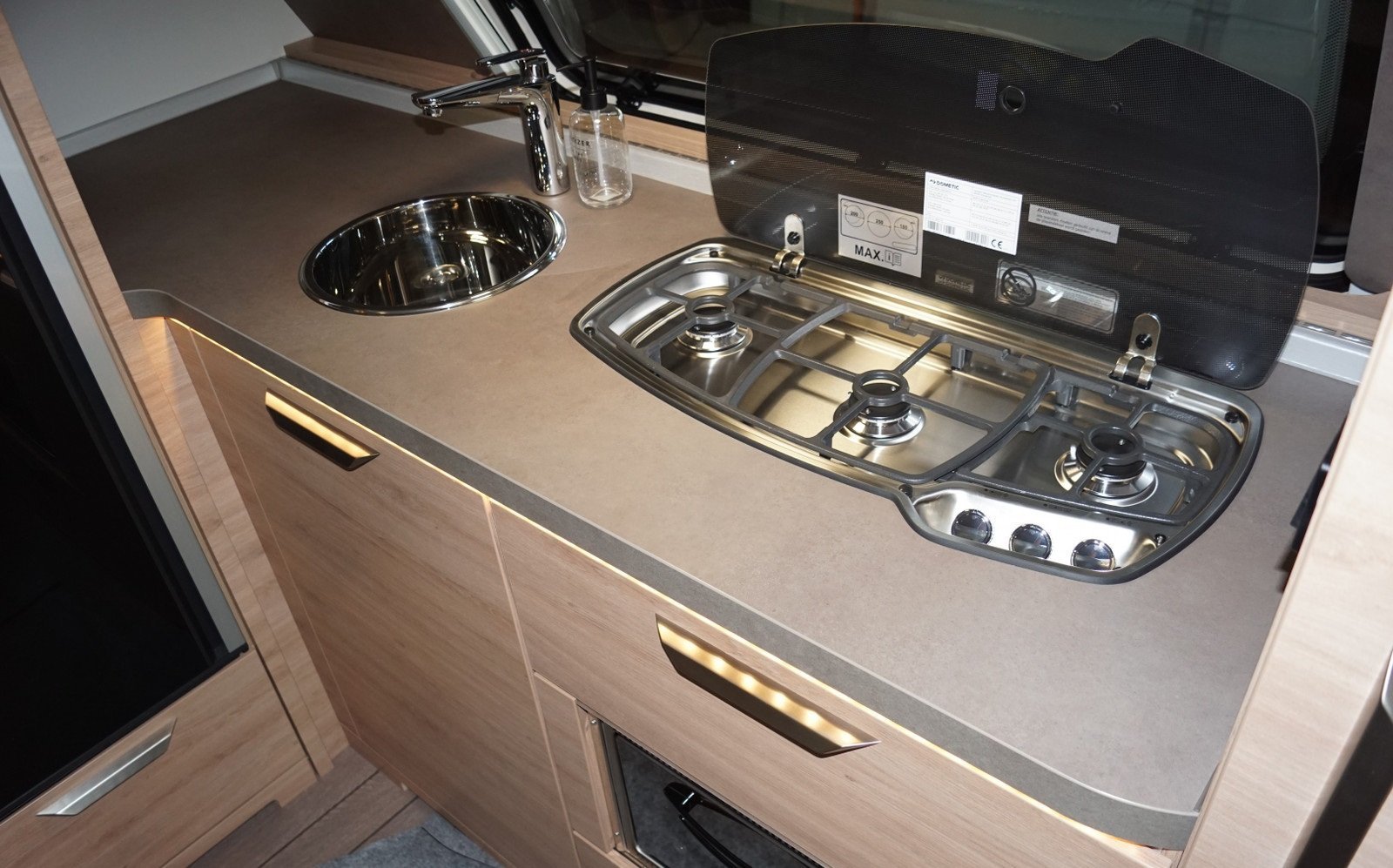 Caravane Knaus SÜDWIND 650 PXB – Image 15
