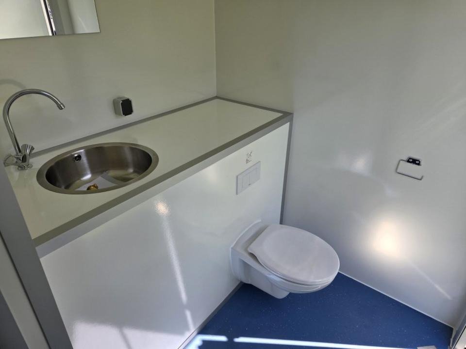 Conteneur comme habitat, remorque chariot de salle de bain remorque de salle de bain remorque sanitaire toilette douche – Image 11