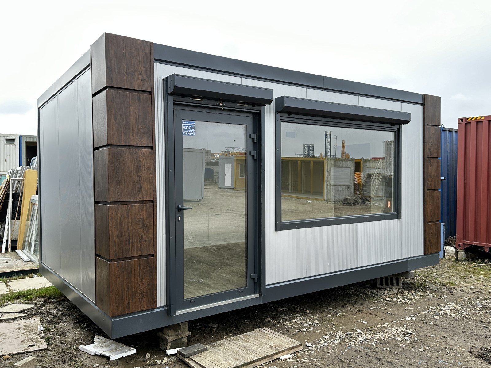 Conteneur pavillon commercial 3,5 x 5 espace ouvert + entrée latérale supplémentaire – Image 15
