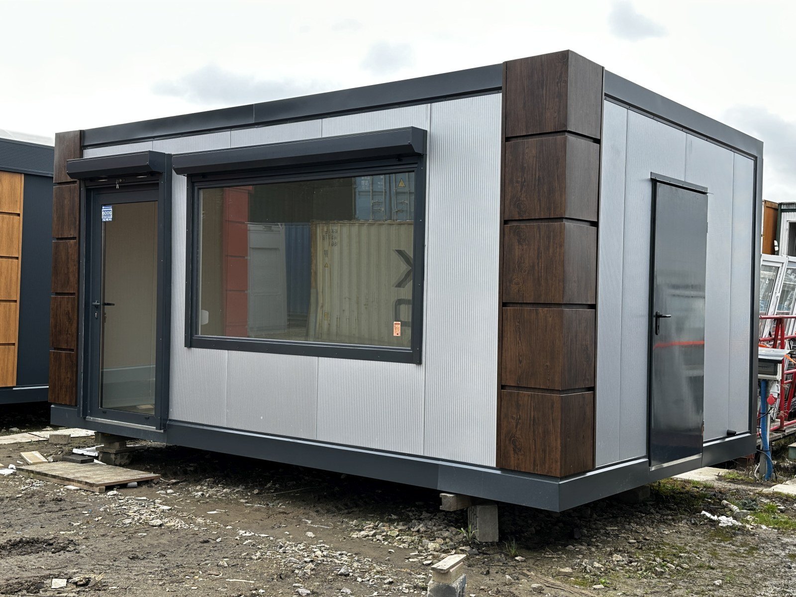 Conteneur pavillon commercial 3,5 x 5 espace ouvert + entrée latérale supplémentaire – Image 4