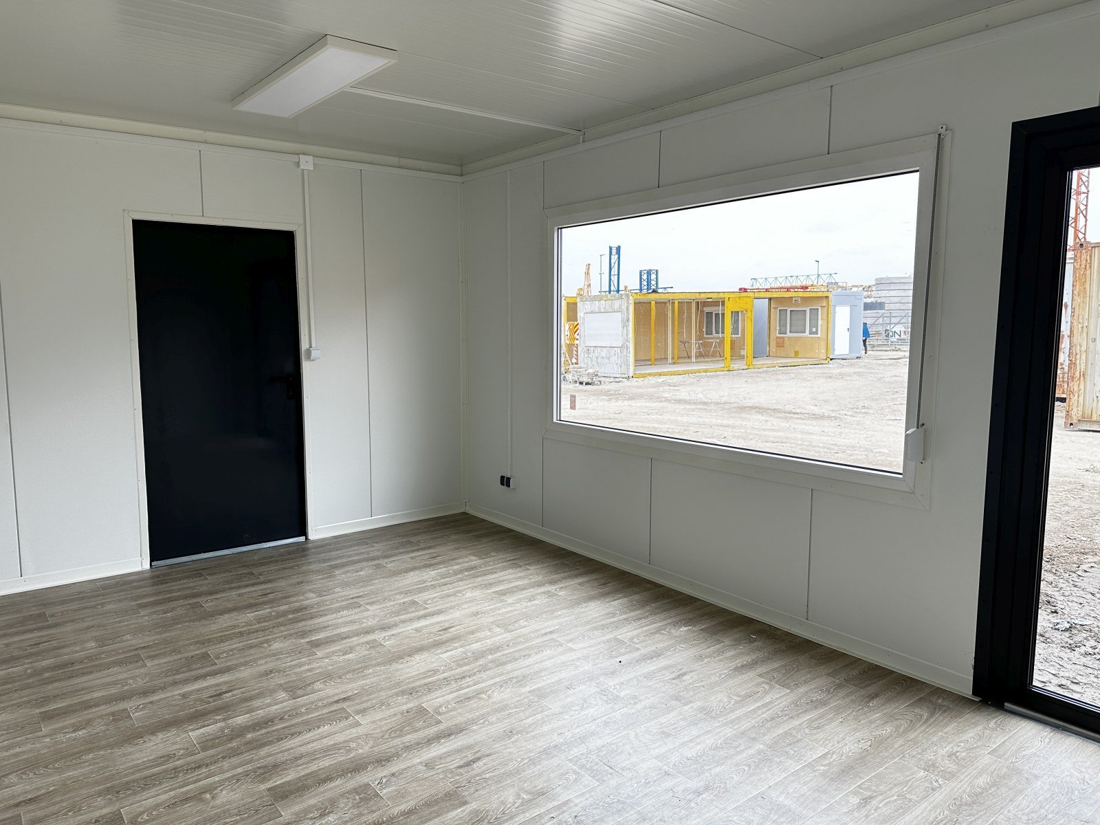 Conteneur pavillon commercial 3,5 x 5 espace ouvert + entrée latérale supplémentaire – Image 7