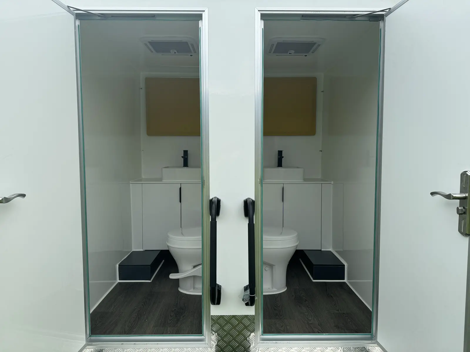Remorque Sanitaire Toilettes 3956x1986x2784 – Image 12