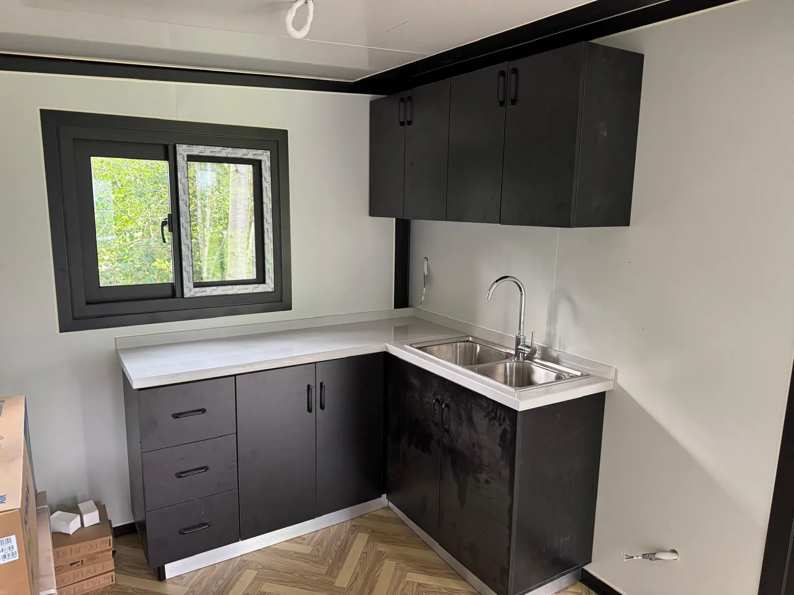 Conteneur maison 36,5 m², 2 chambres, salle de bain et cuisine – Image 17