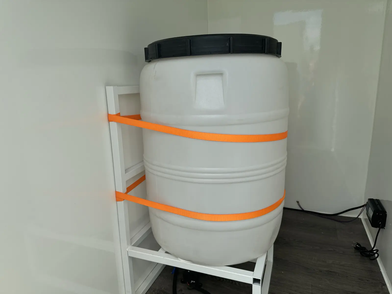Remorque Sanitaire Toilettes 3956x1986x2784 – Image 22