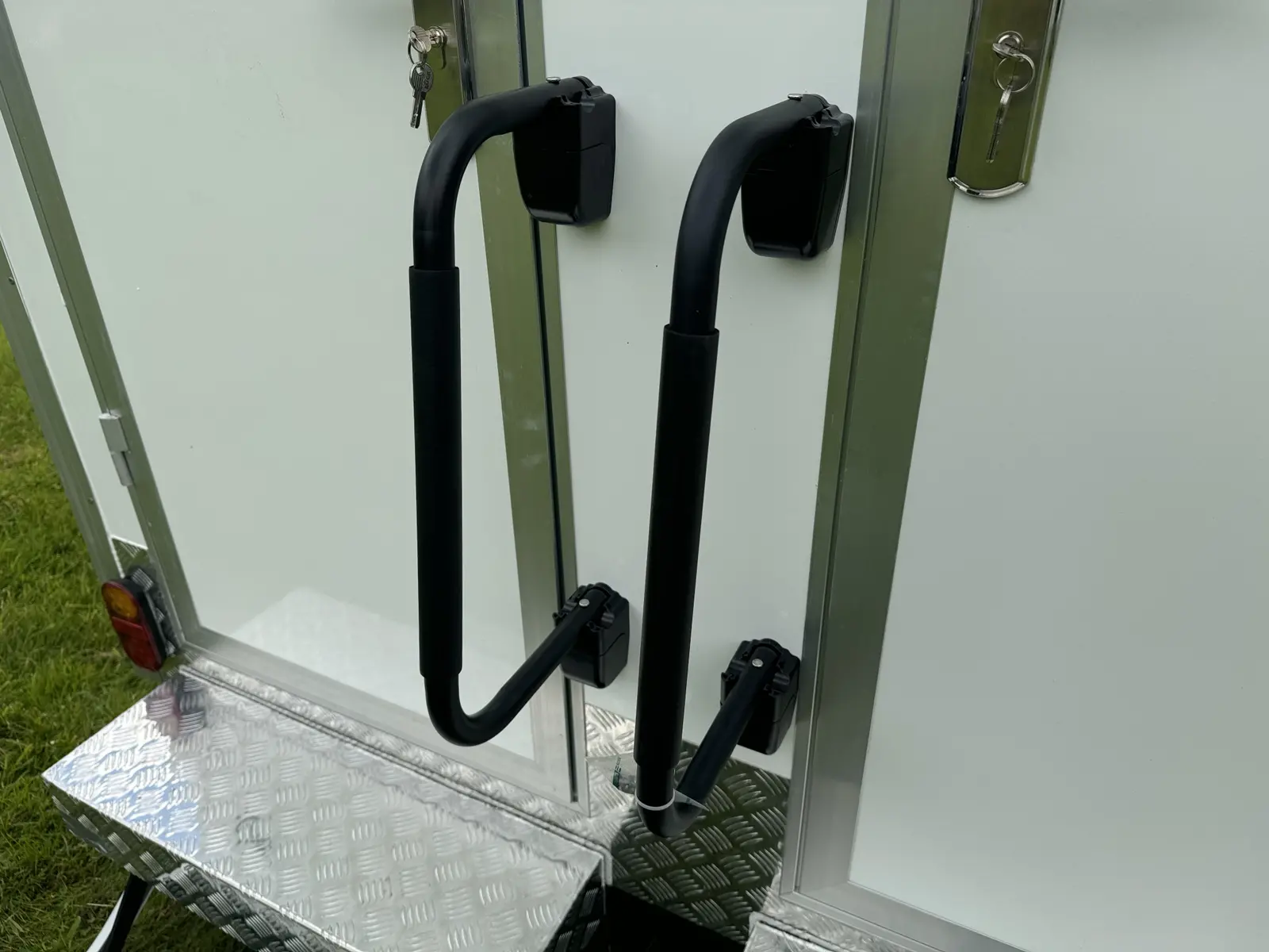 Remorque Sanitaire Toilettes 3956x1986x2784 – Image 23
