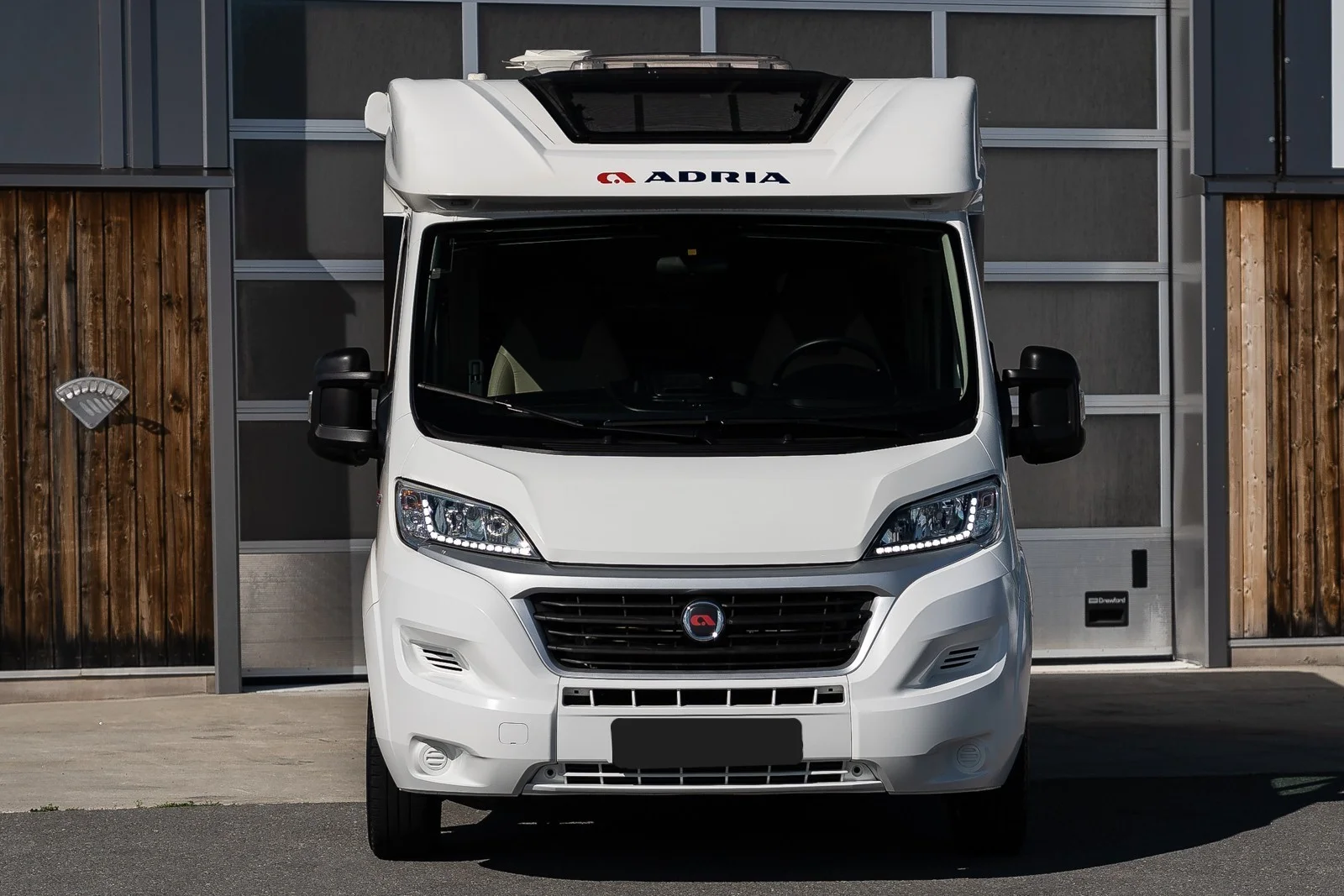 Camping-car Adria Compact SLS Slide Out – Image 19