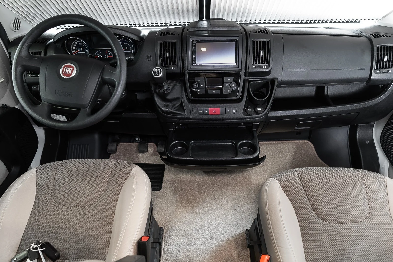 Camping-car Adria Compact SLS Slide Out – Image 4
